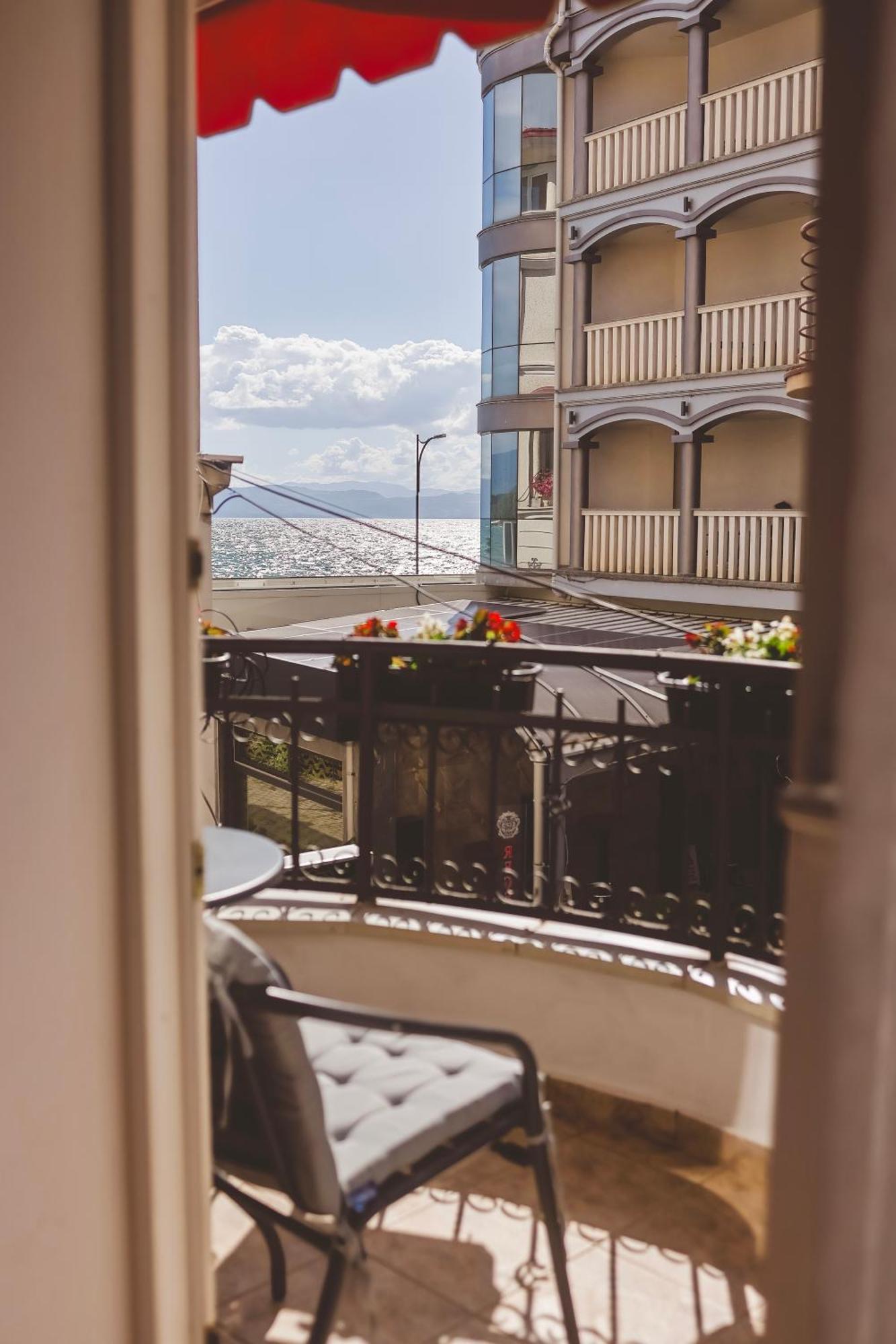 Ammotti Hotel Охрид Екстериор снимка