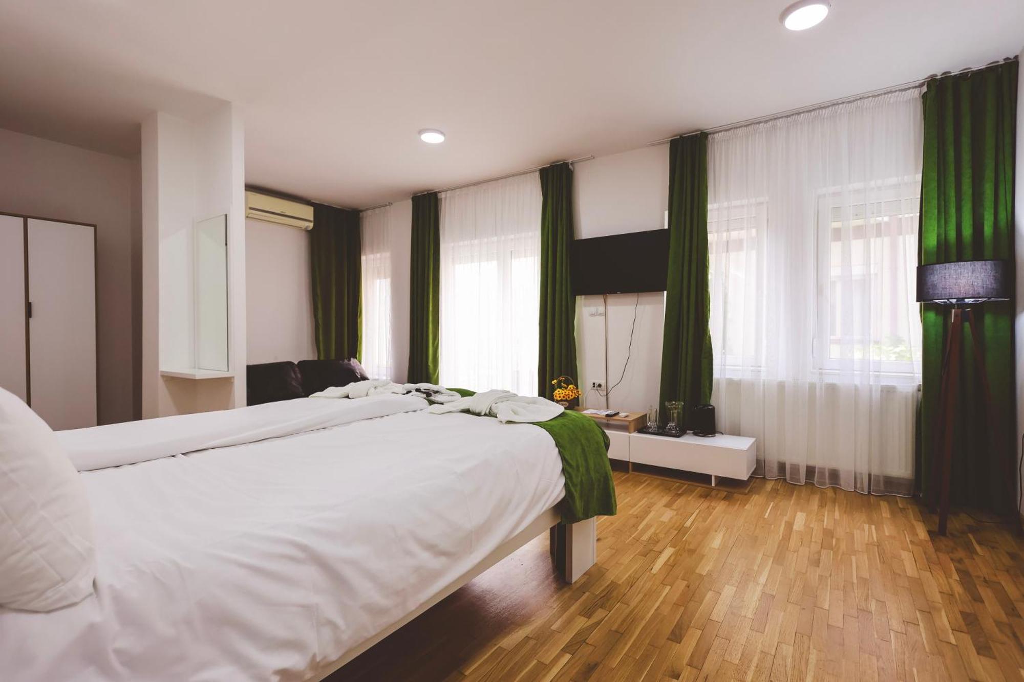 Ammotti Hotel Охрид Екстериор снимка